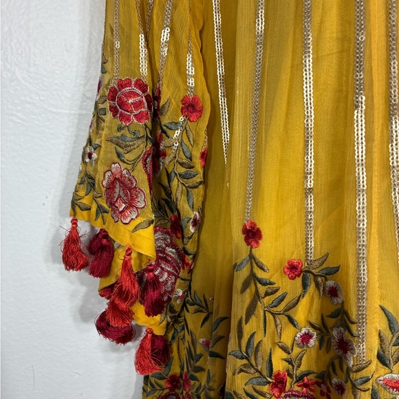 Embroidered Silk Boho Top with Tassels Size 12 - Picture 4 of 13